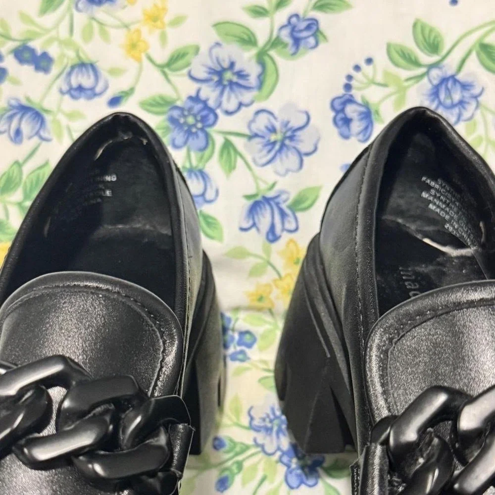Madden Girl Black Chain Loafers 7M Chunky Lug Sole Platform Academia Goth‎ Y2K
